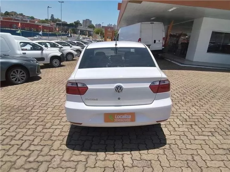 Volkswagen Voyage Branco 5