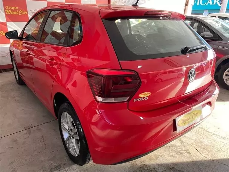 Volkswagen Polo Hatch Vermelho 3