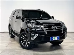 Toyota Hilux SW4
