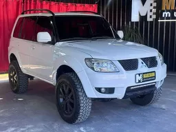 Mitsubishi Pajero TR4