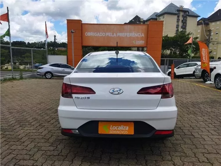 Hyundai HB20S Branco 8