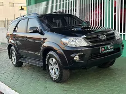 Hilux SW4