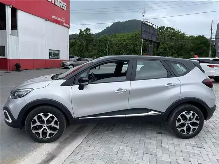 Renault Captur Prata 6