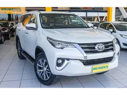Toyota Hilux SW4