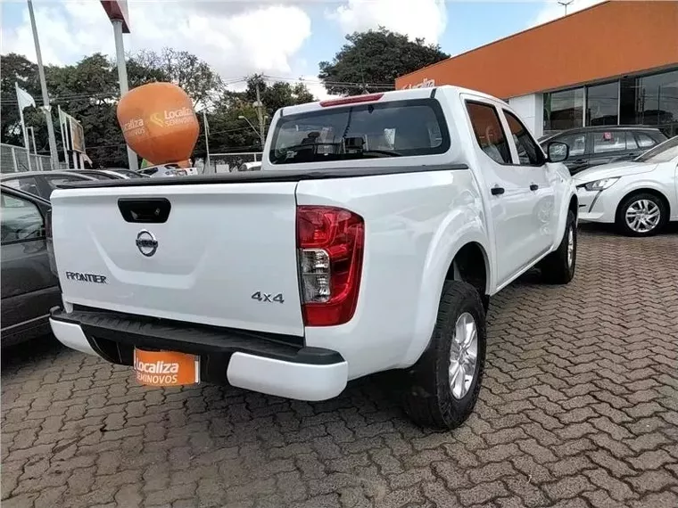 Nissan Frontier Branco 8