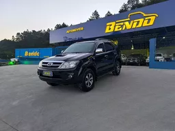 Toyota Hilux SW4