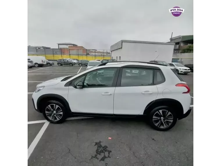 Peugeot 2008 Branco 4