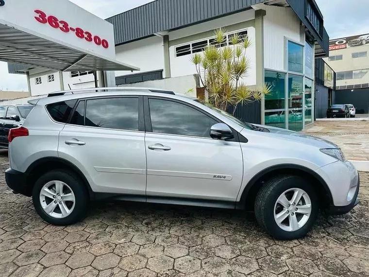 Toyota RAV4 Prata 1