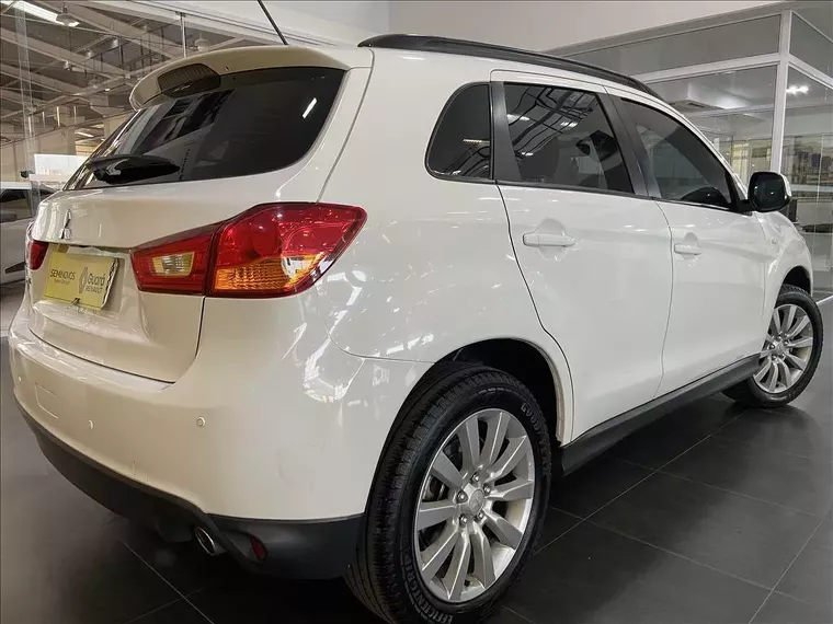 Mitsubishi ASX Branco 4