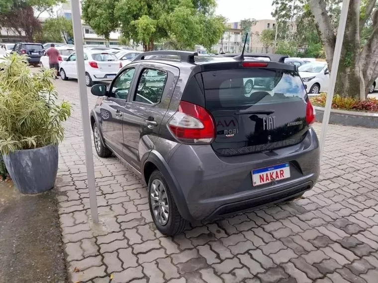 Fiat Mobi Cinza 6