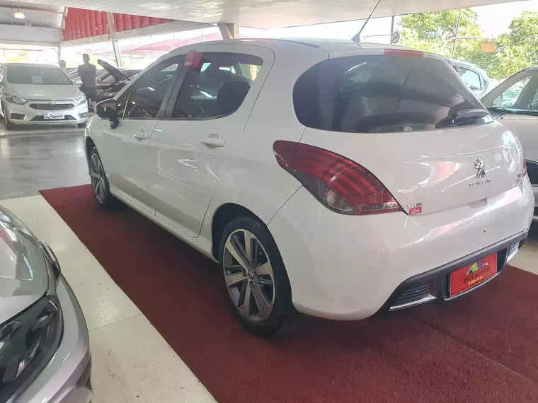 Peugeot 308 Branco 10