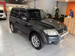 Mitsubishi Pajero TR4