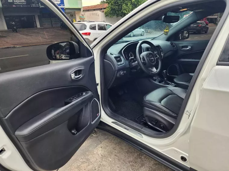 Jeep Compass Branco 14