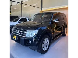 Mitsubishi Pajero Full