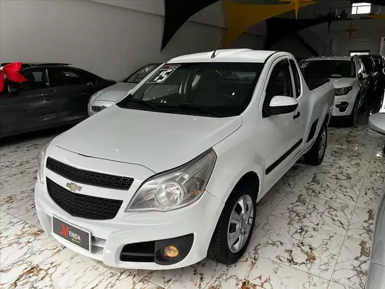 Chevrolet Montana Branco 6