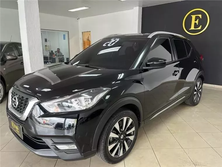 Nissan Kicks Preto 4