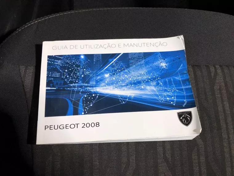 Peugeot 2008 Preto 14