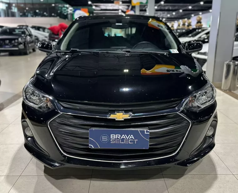 Chevrolet Onix Preto 3