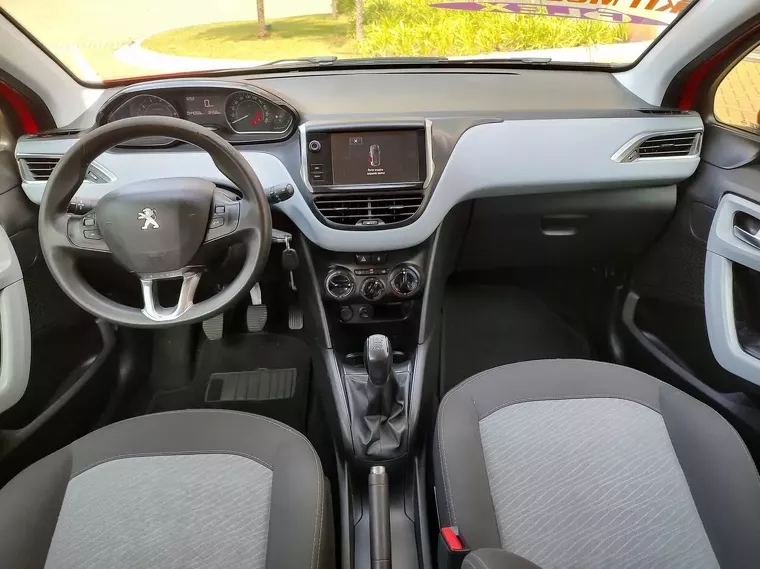 Peugeot 208 Vermelho 10