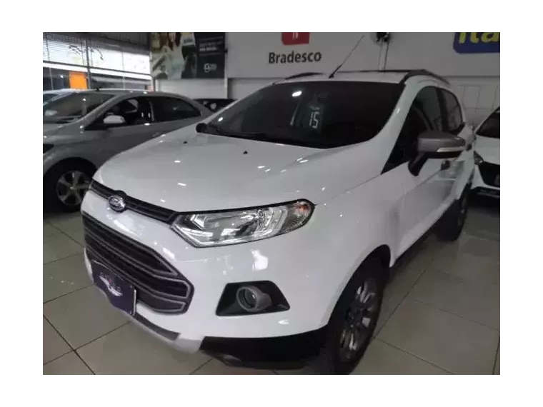 Ford Ecosport Branco 10