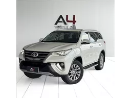 Toyota Hilux SW4