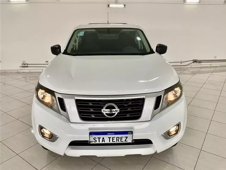 Nissan Frontier Branco 3