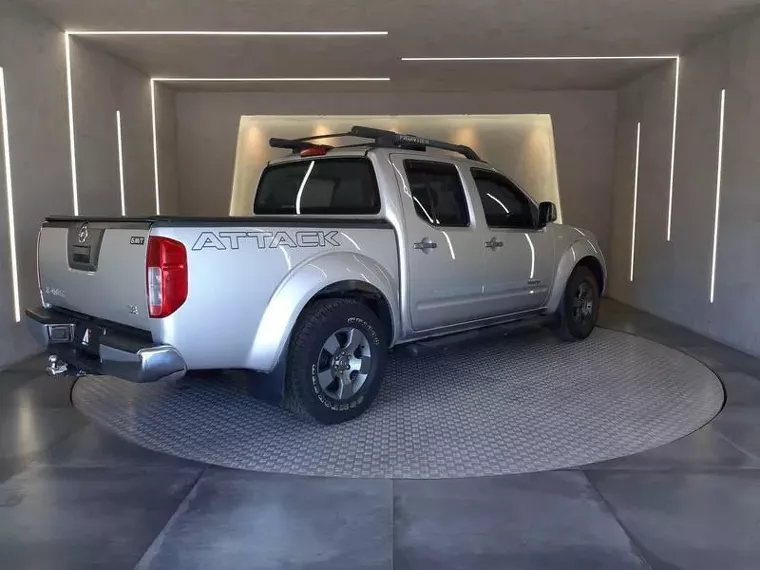 Nissan Frontier Prata 6