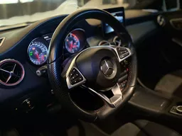 Mercedes-benz GLA 250