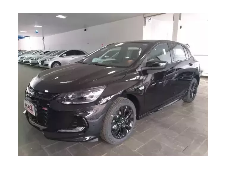 Chevrolet Onix Preto 2