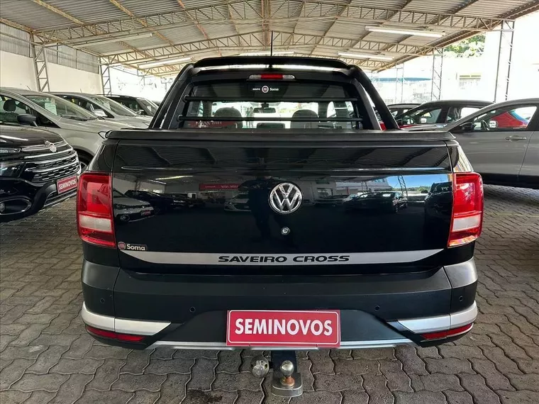 Volkswagen Saveiro Preto 1