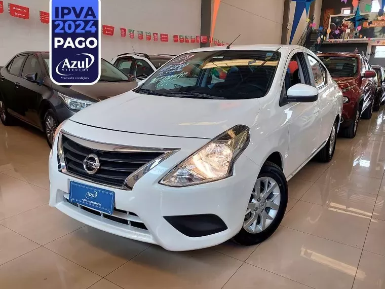 Nissan Versa Branco 4