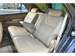 Toyota Hilux SW4