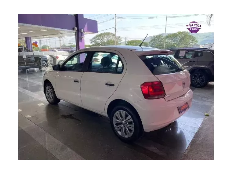 Volkswagen Gol Branco 5