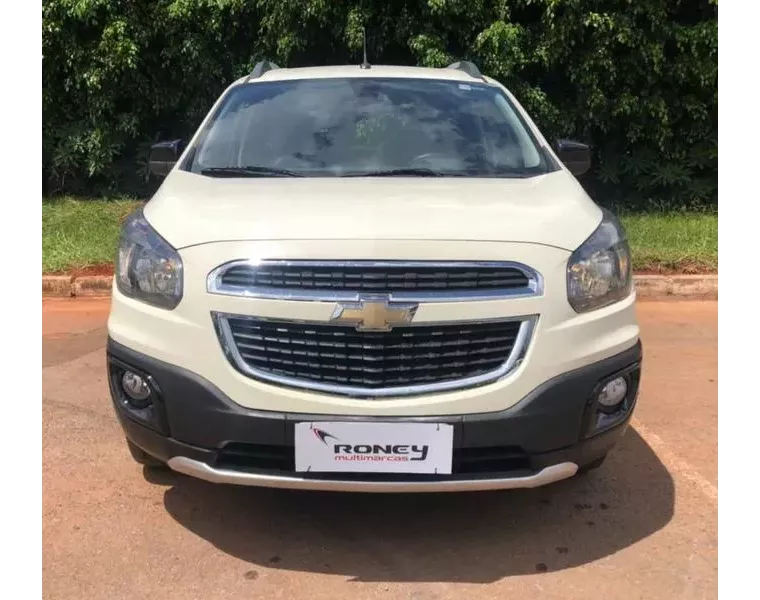 Chevrolet Spin Branco 17