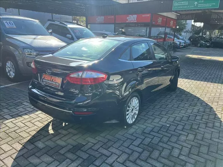 Ford Fiesta Preto 5