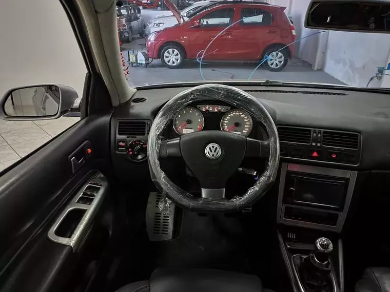 Volkswagen Golf Prata 13