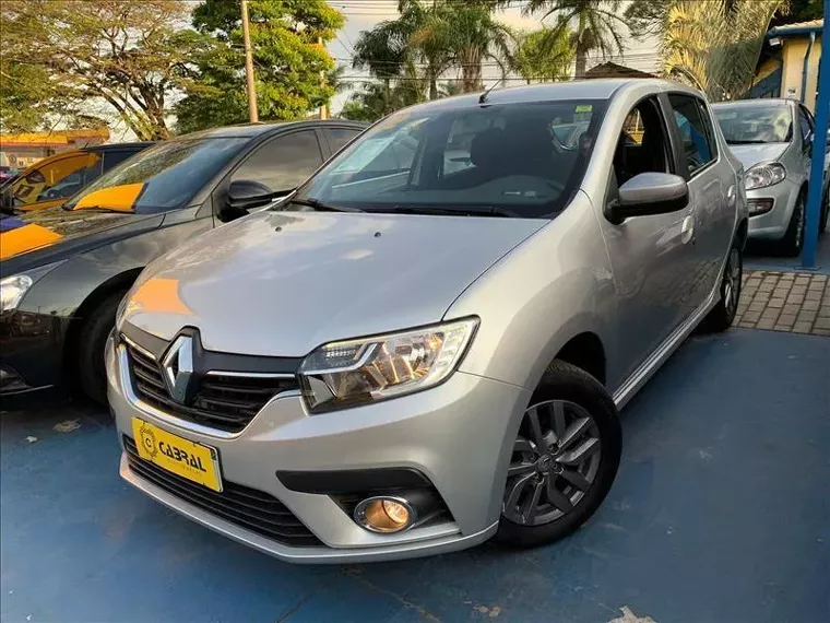 Renault Sandero Prata 3