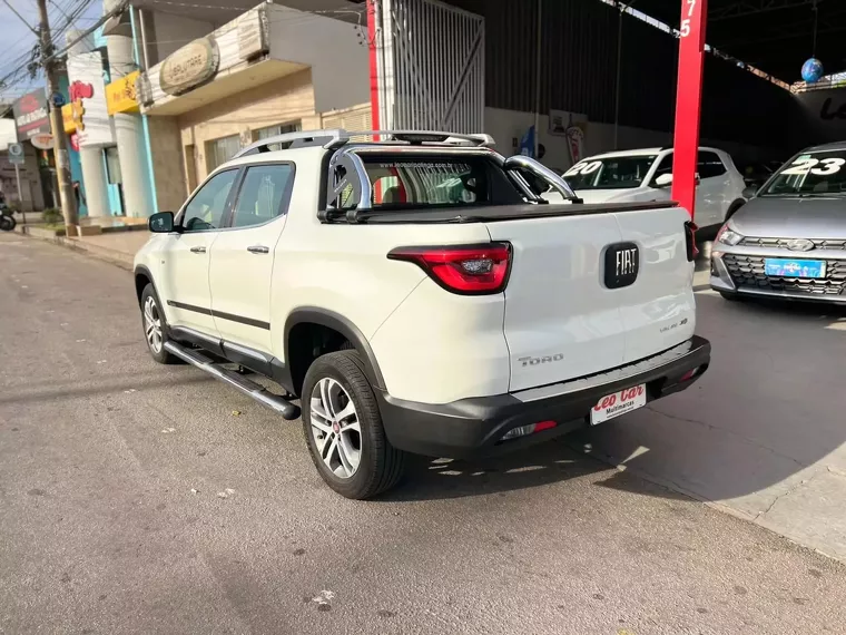 Fiat Toro Branco 7