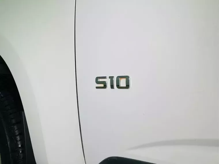 Chevrolet S10 Branco 12