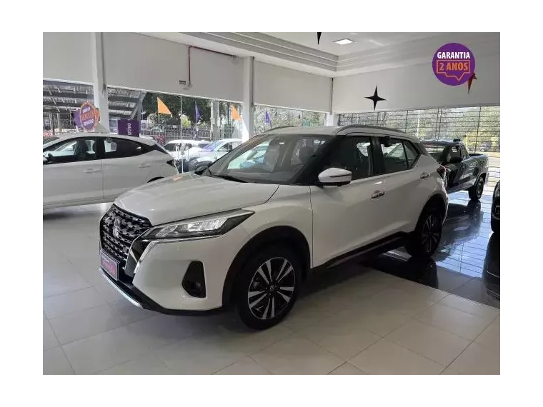 Nissan Kicks Branco 6