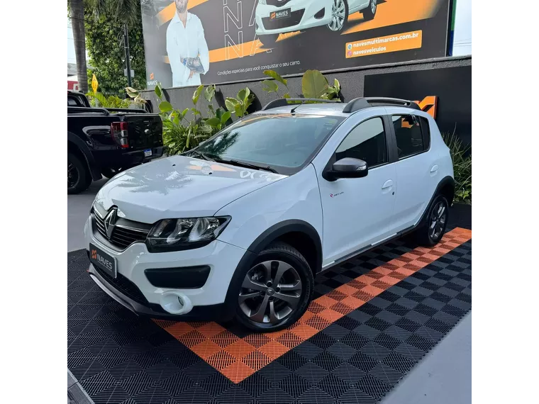 Renault Sandero Branco 1