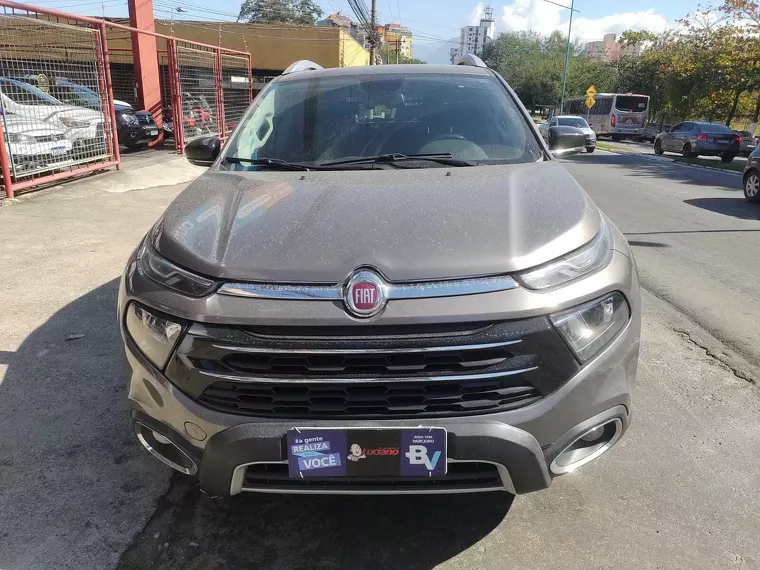 Fiat Toro Cinza 7