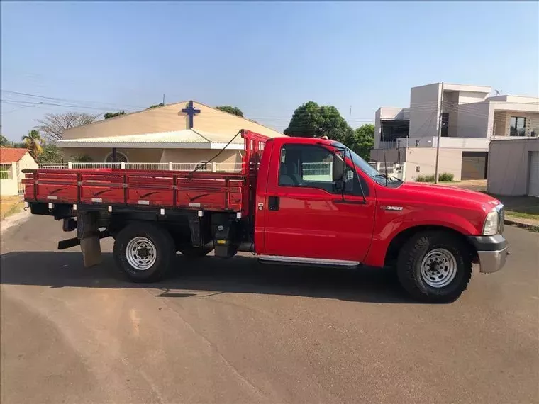 Ford F-350 Vermelho 1