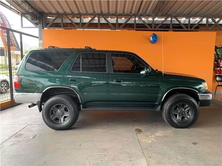 Toyota Hilux SW4 Verde 3