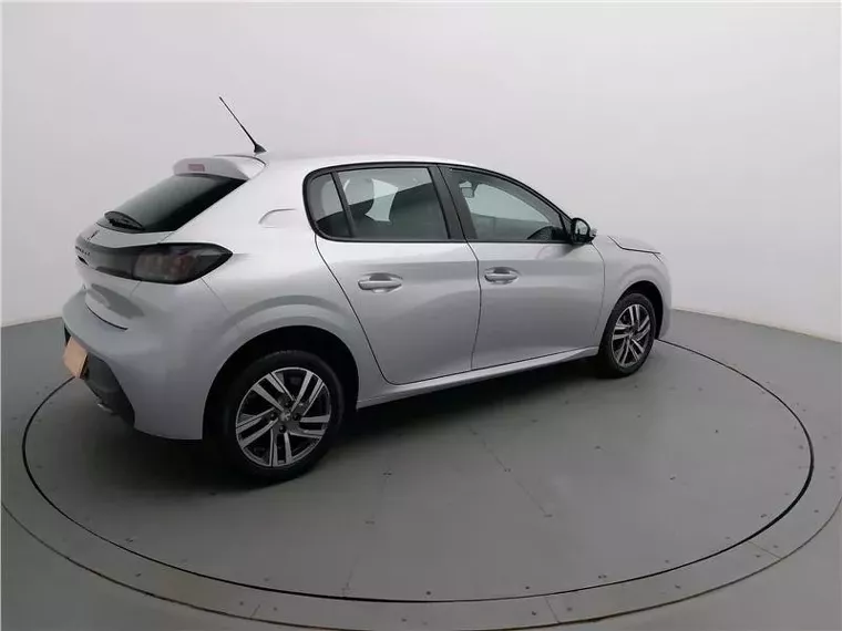 Peugeot 208 Cinza 11