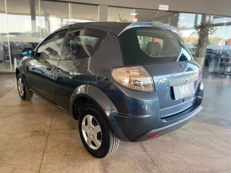 Ford KA Azul 5