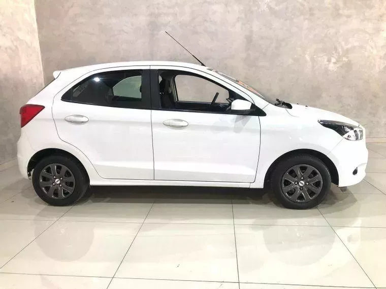 Ford KA Branco 12