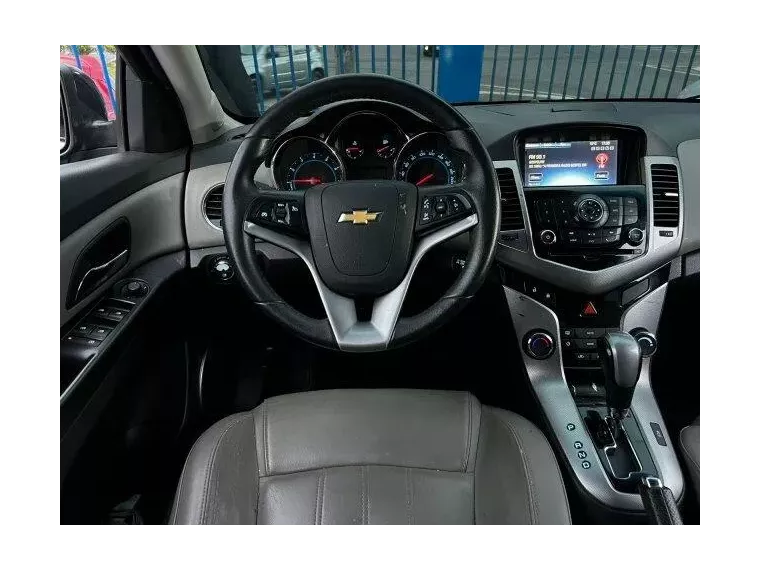 Chevrolet Cruze Preto 6