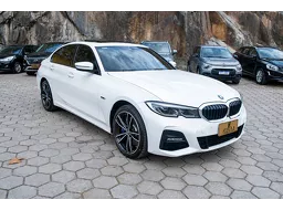 BMW 330e