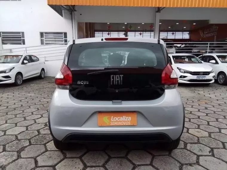 Fiat Mobi Prata 10